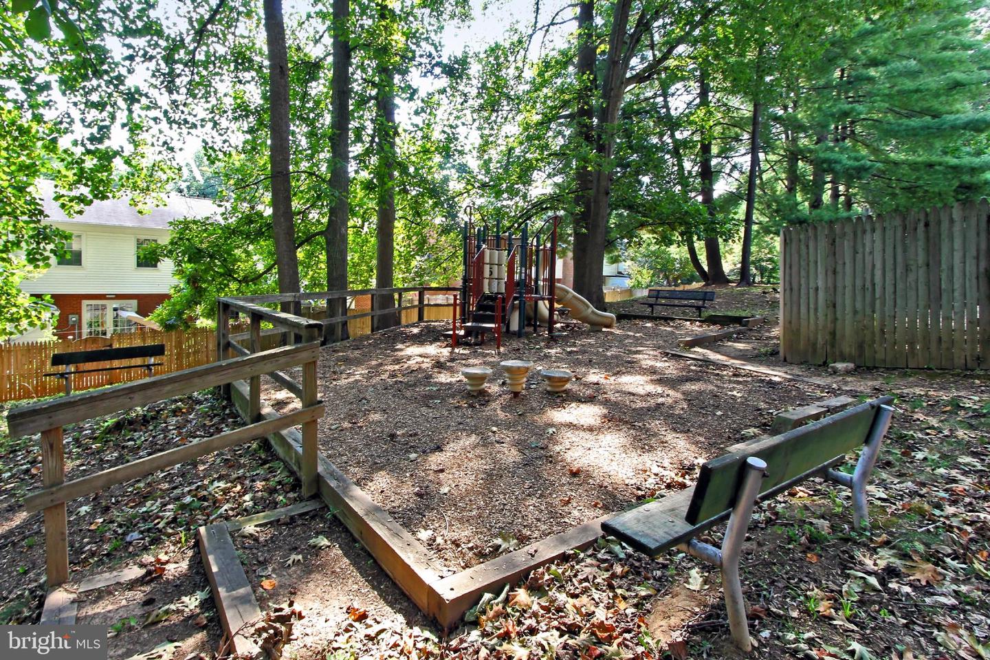 7611 Tiverton Dr Property Photo 33