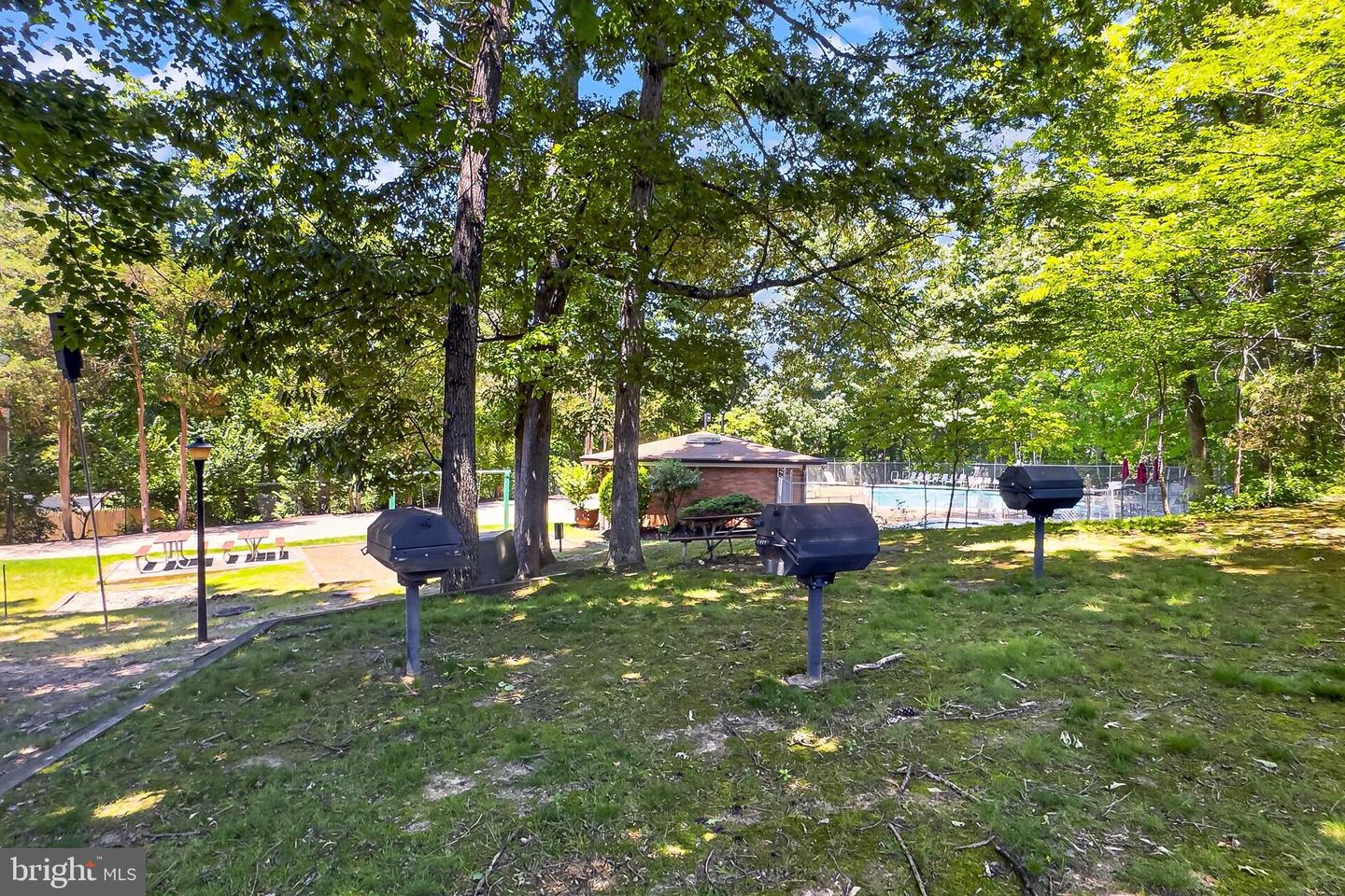 7611 Tiverton Dr Property Photo 34