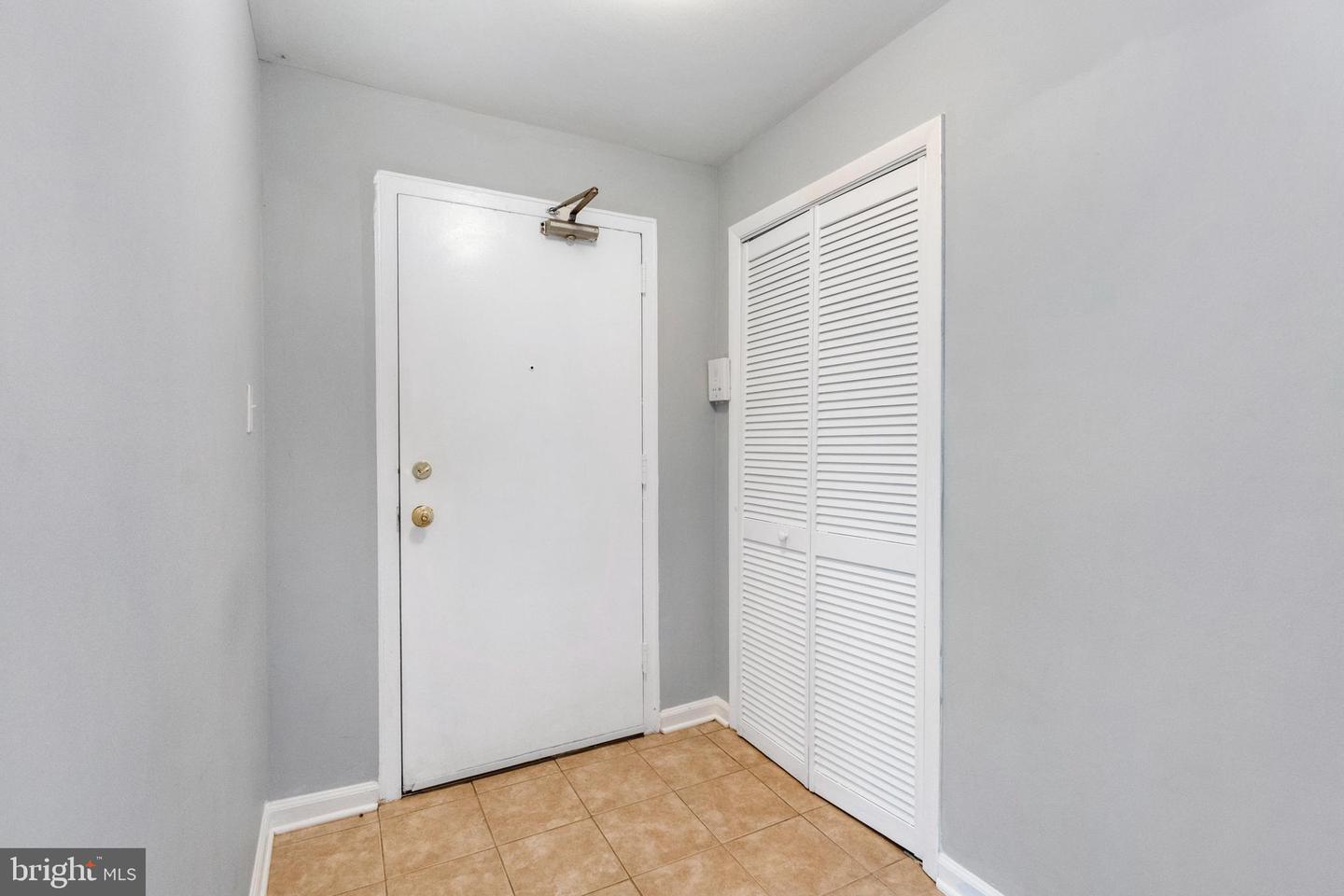 7334 Tavenner Ln #1a Property Photo 4
