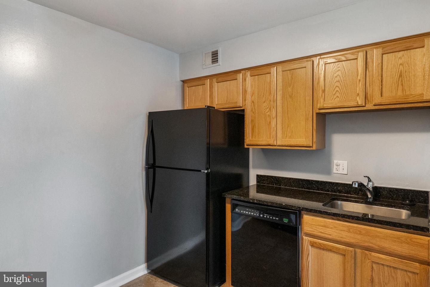 7334 Tavenner Ln #1a Property Photo 12