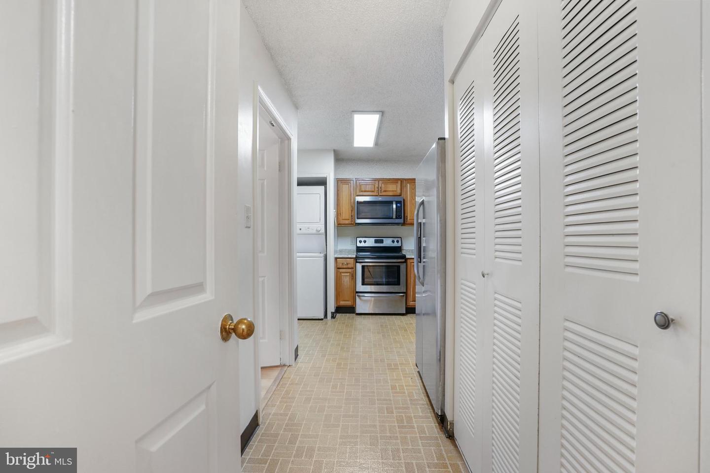 3800 Powell Ln #619 Property Photo 4