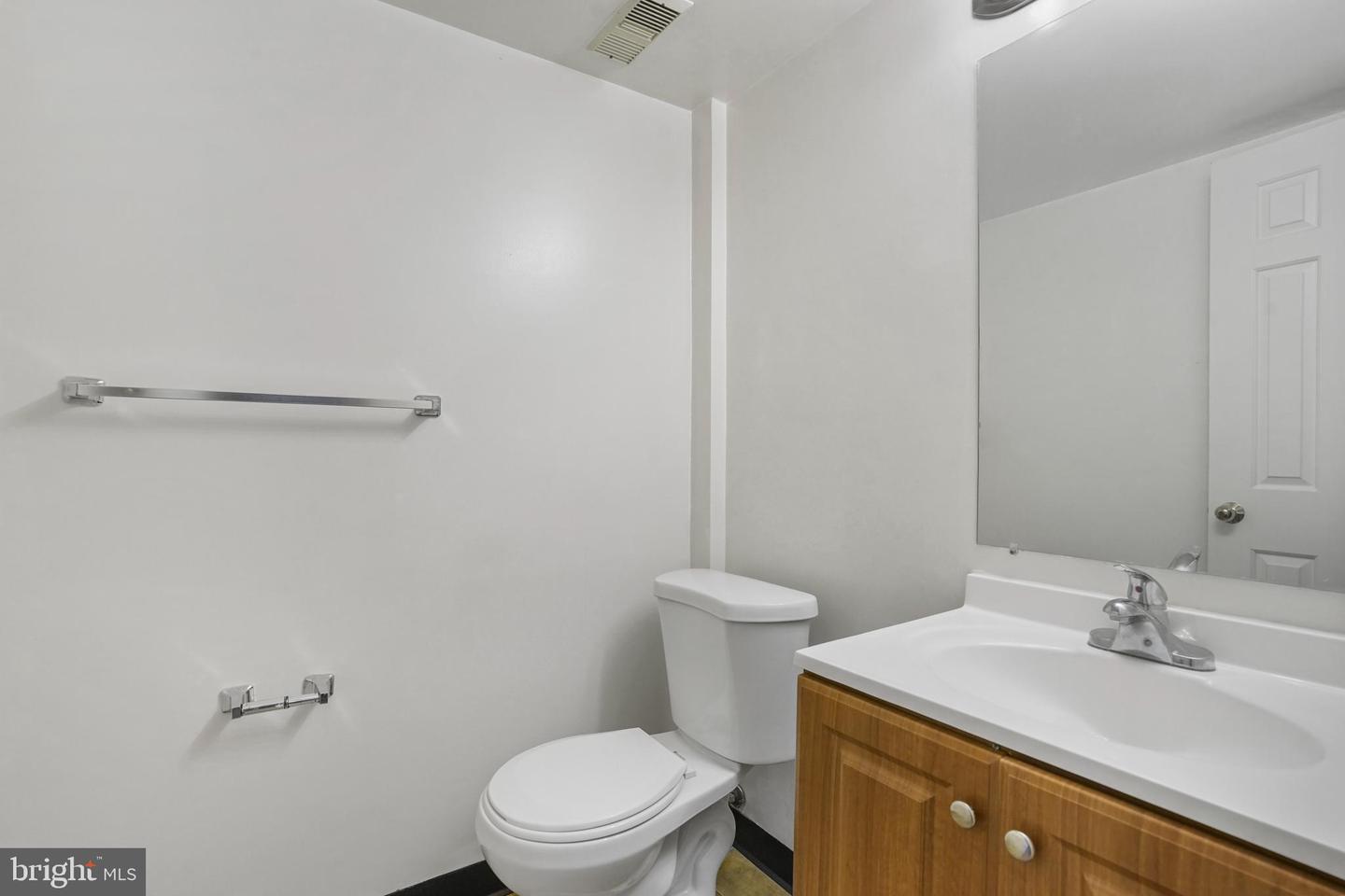 3800 Powell Ln #619 Property Photo 10