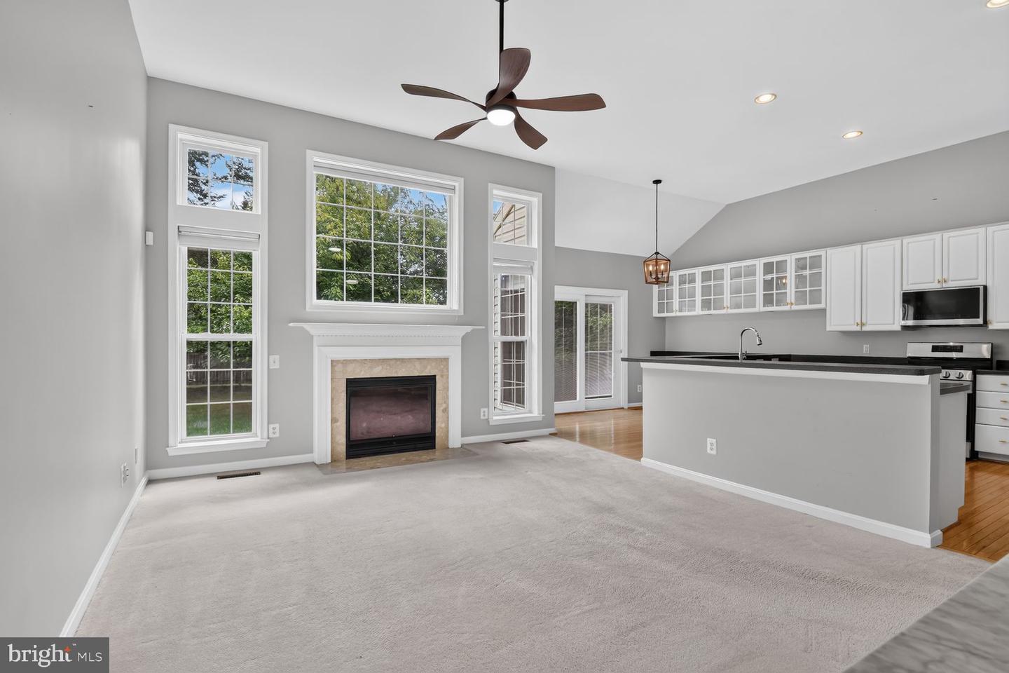 12525 Fox View Way Property Photo 7