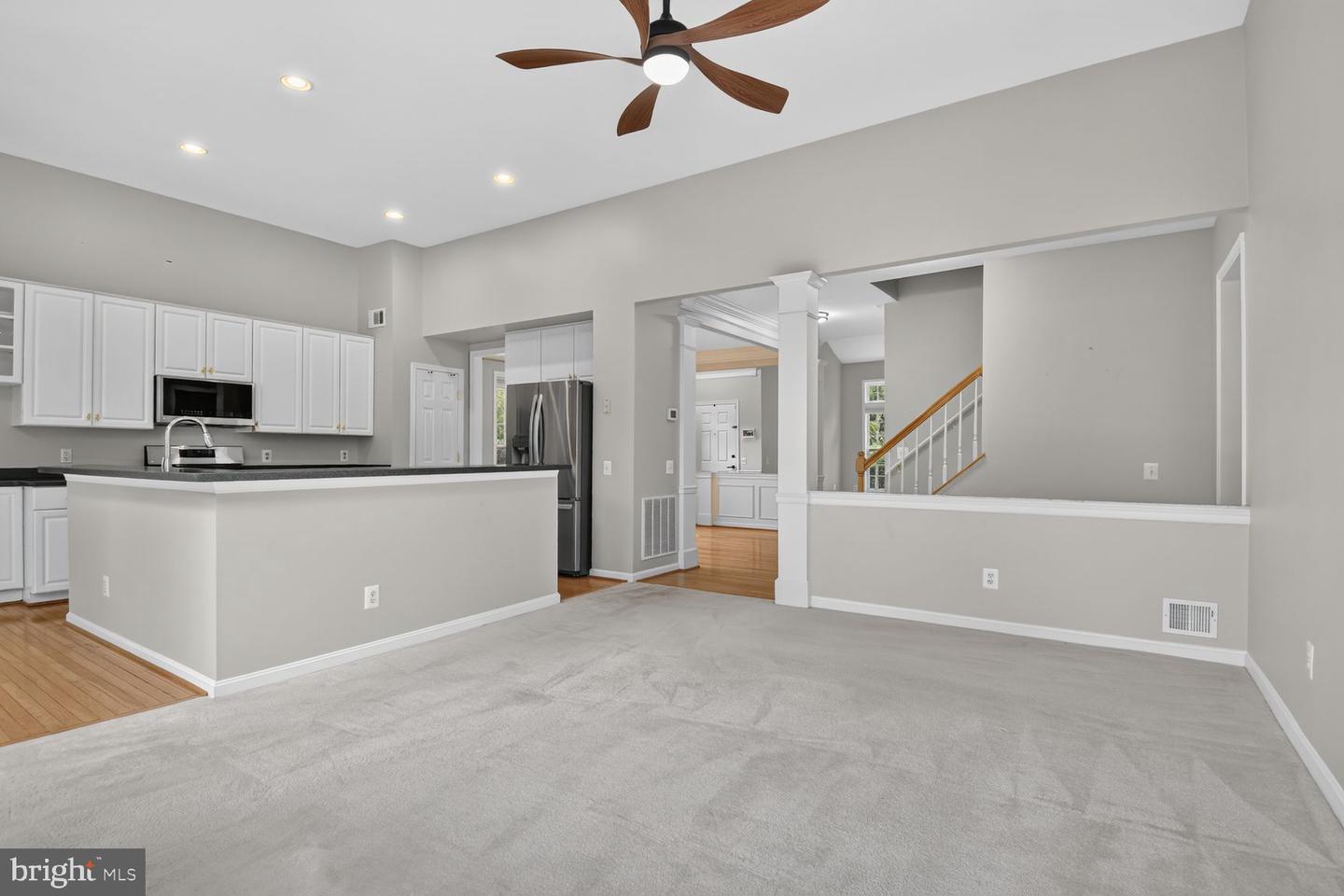 12525 Fox View Way Property Photo 8
