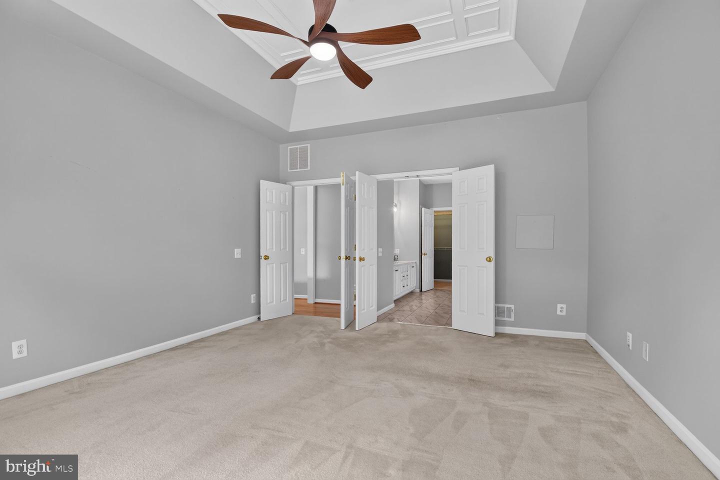 12525 Fox View Way Property Photo 10