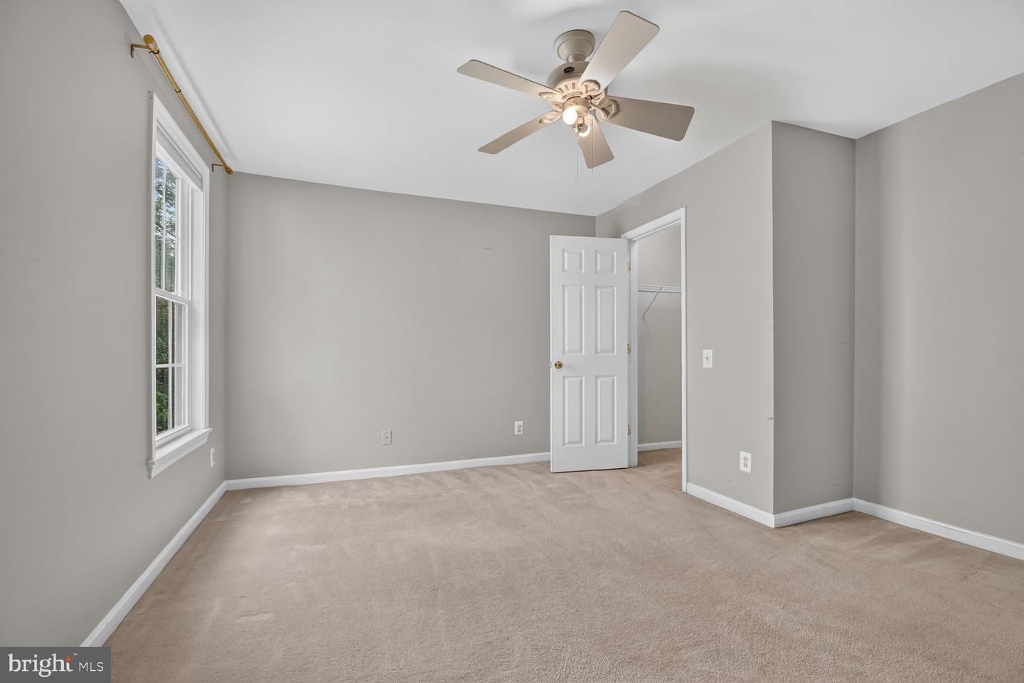 12525 Fox View Way Property Photo 16