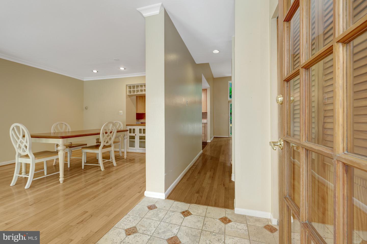 1591 Inlet Ct Property Photo 7