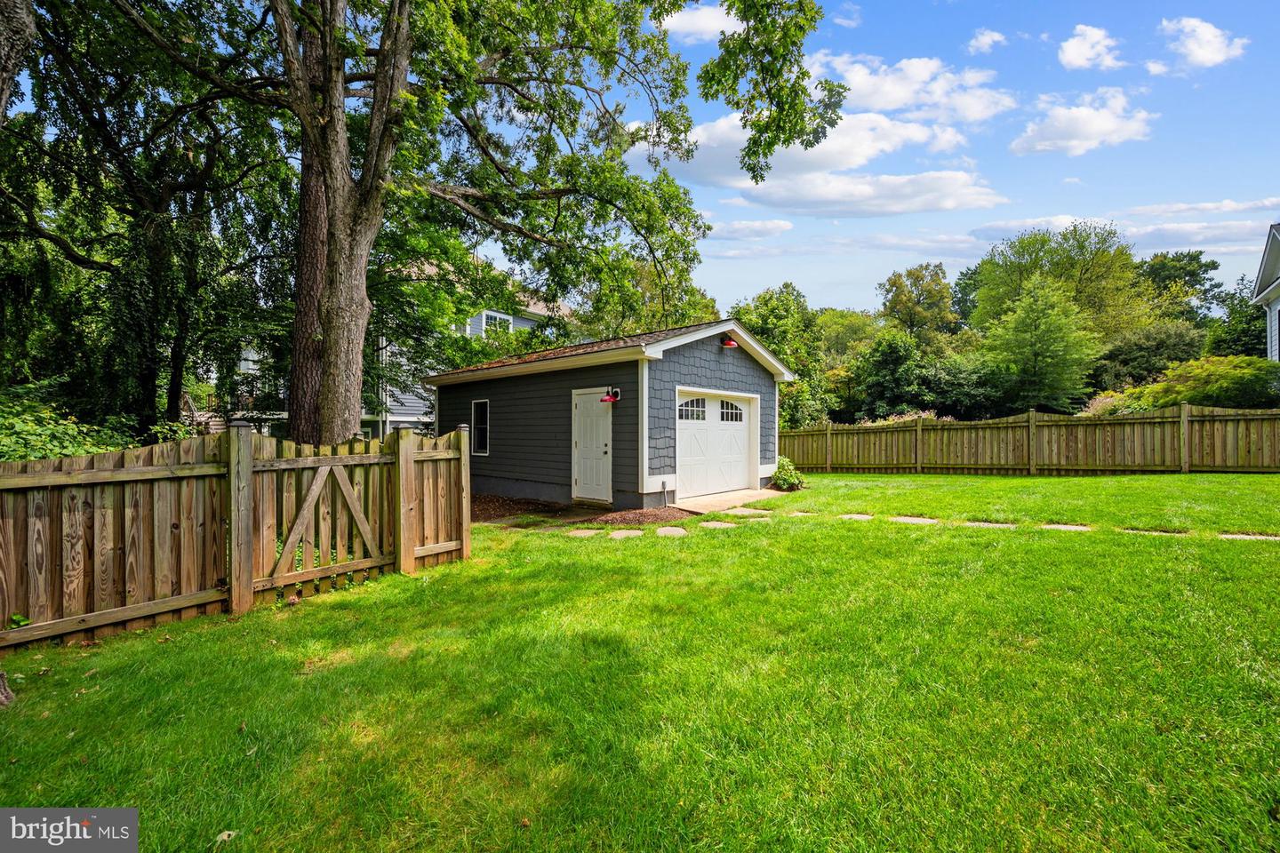 1717 Macon St Property Photo 81