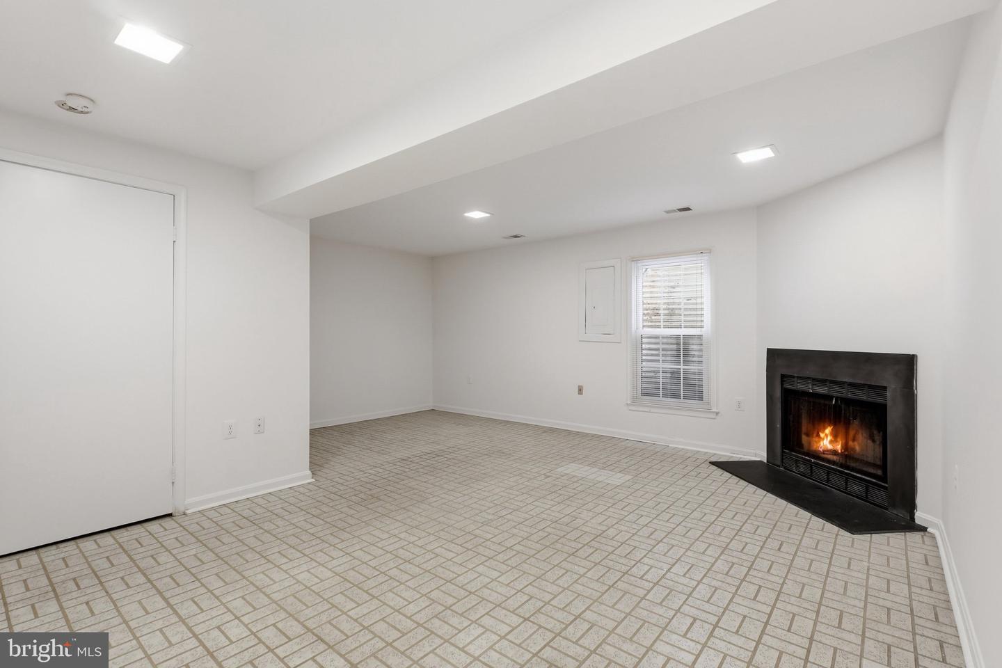 10320 Colony Park Dr Property Photo 18