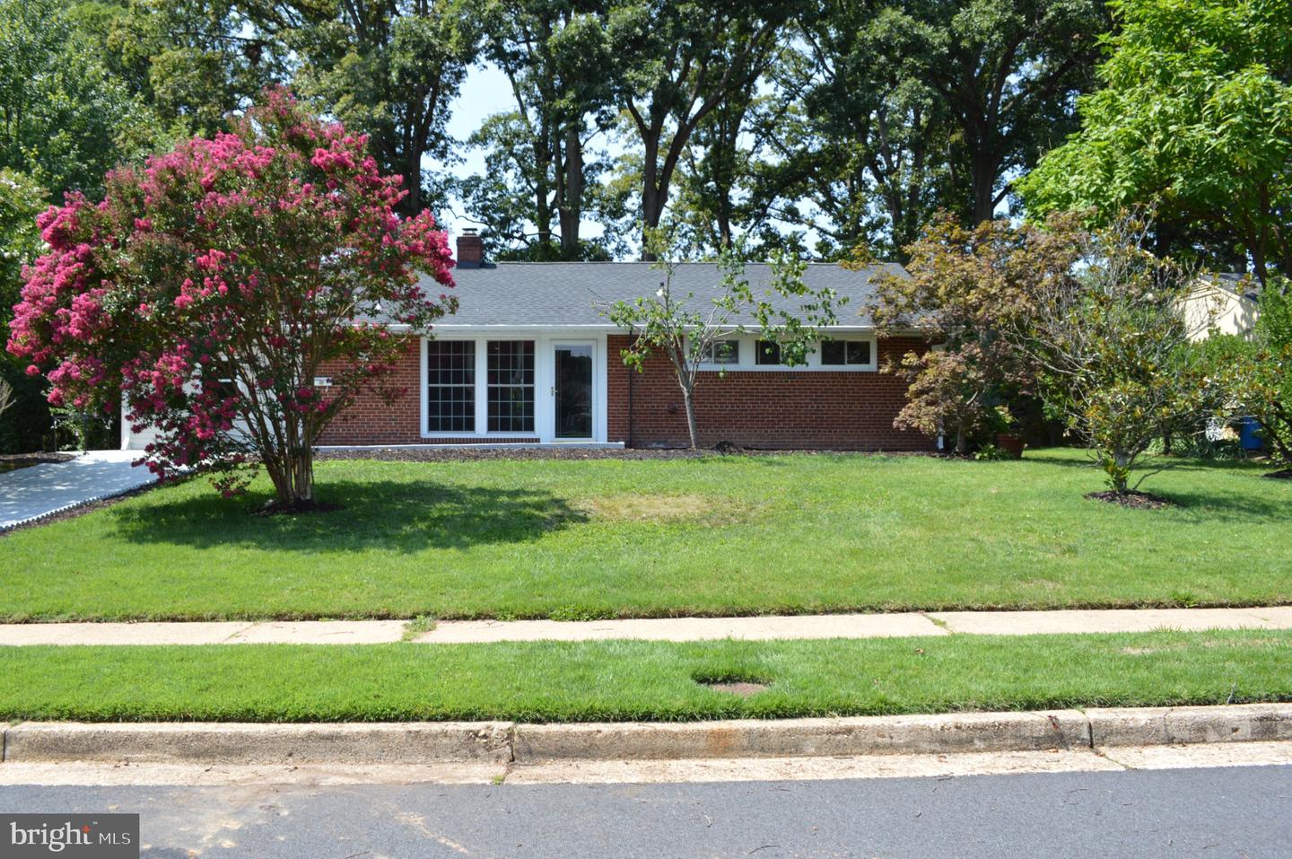 7503 Havelock St Property Photo 1