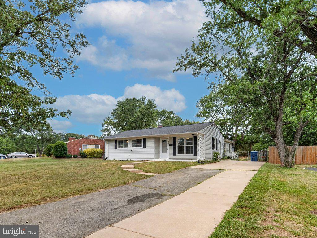 4906 Upland Dr Property Photo 4