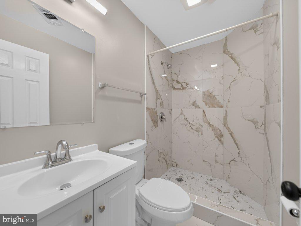 4906 Upland Dr Property Photo 39