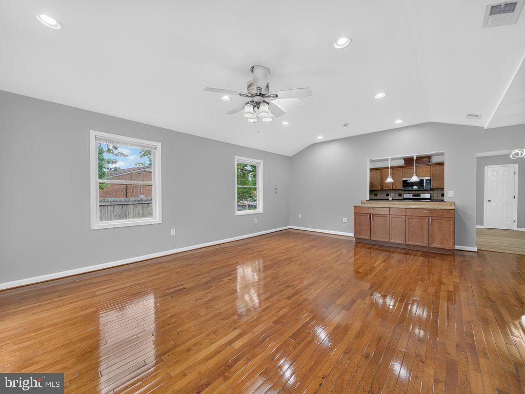 4906 Upland Dr Property Photo 48