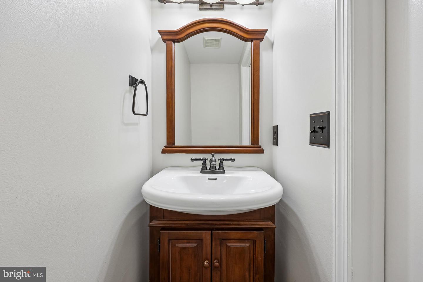 6016 Goldenrod Ct Property Photo 14