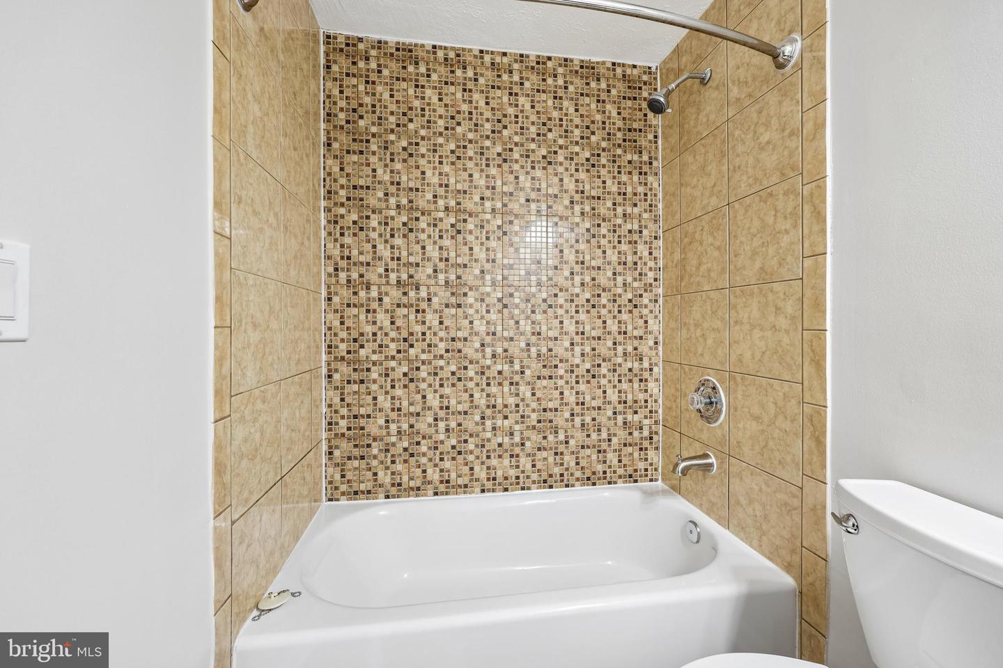 6016 Goldenrod Ct Property Photo 22