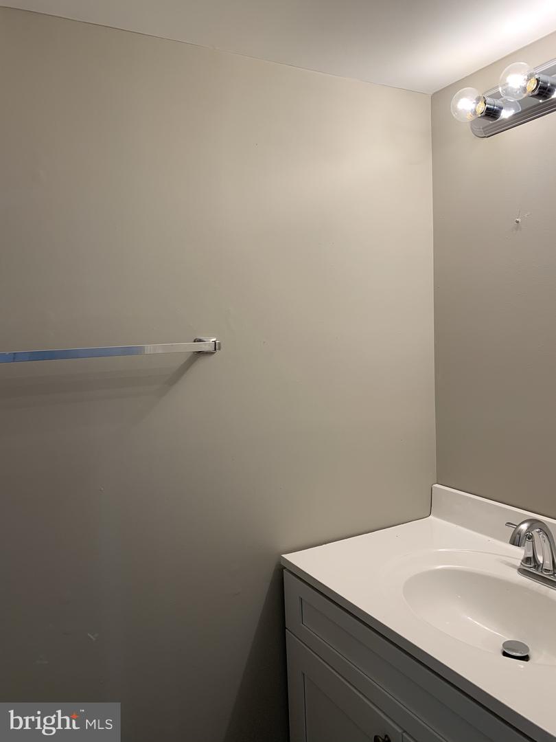 6327 Prince Way Property Photo 6