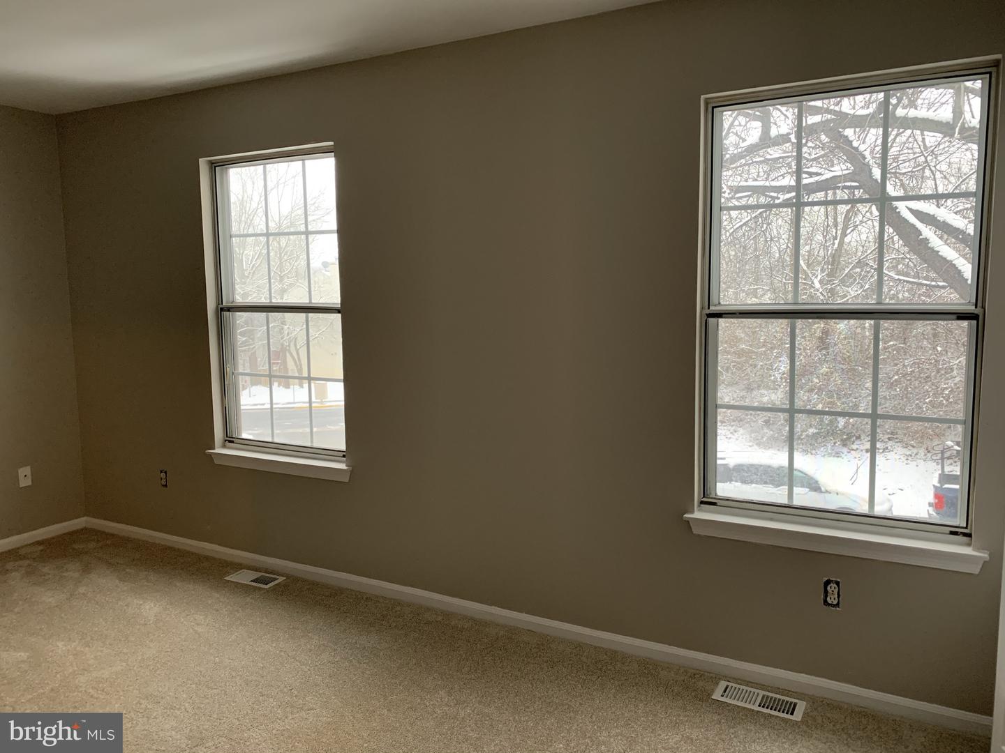6327 Prince Way Property Photo 11