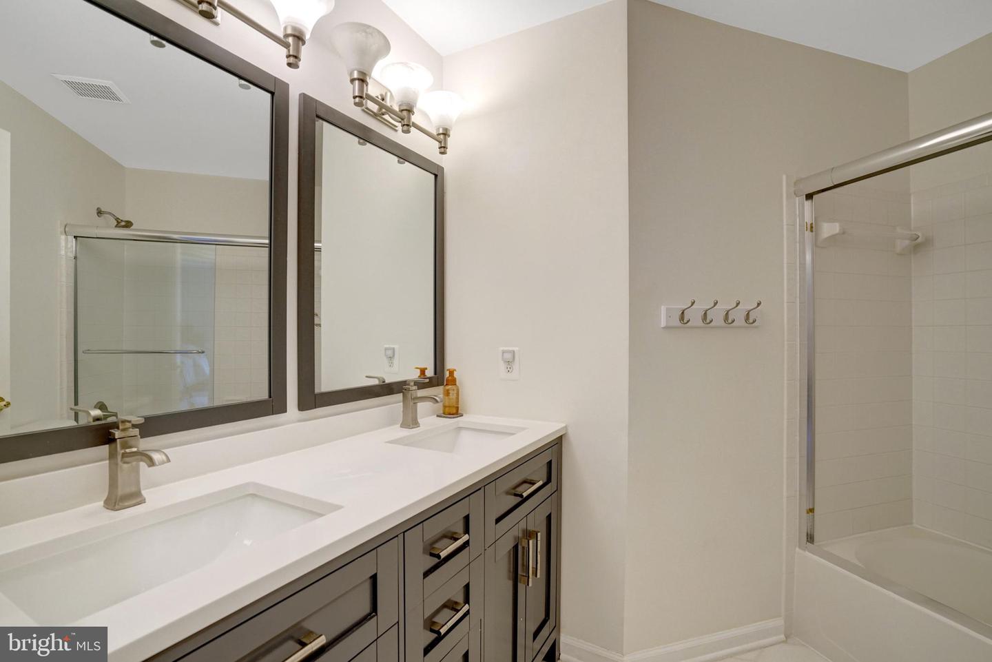 8929 Mountain Ash Dr Property Photo 49