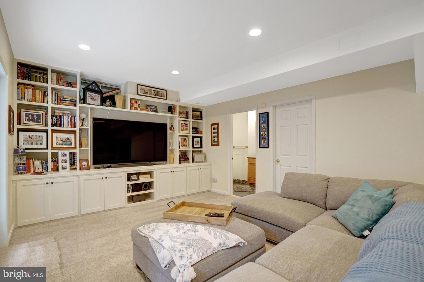 8929 Mountain Ash Dr Property Photo 74