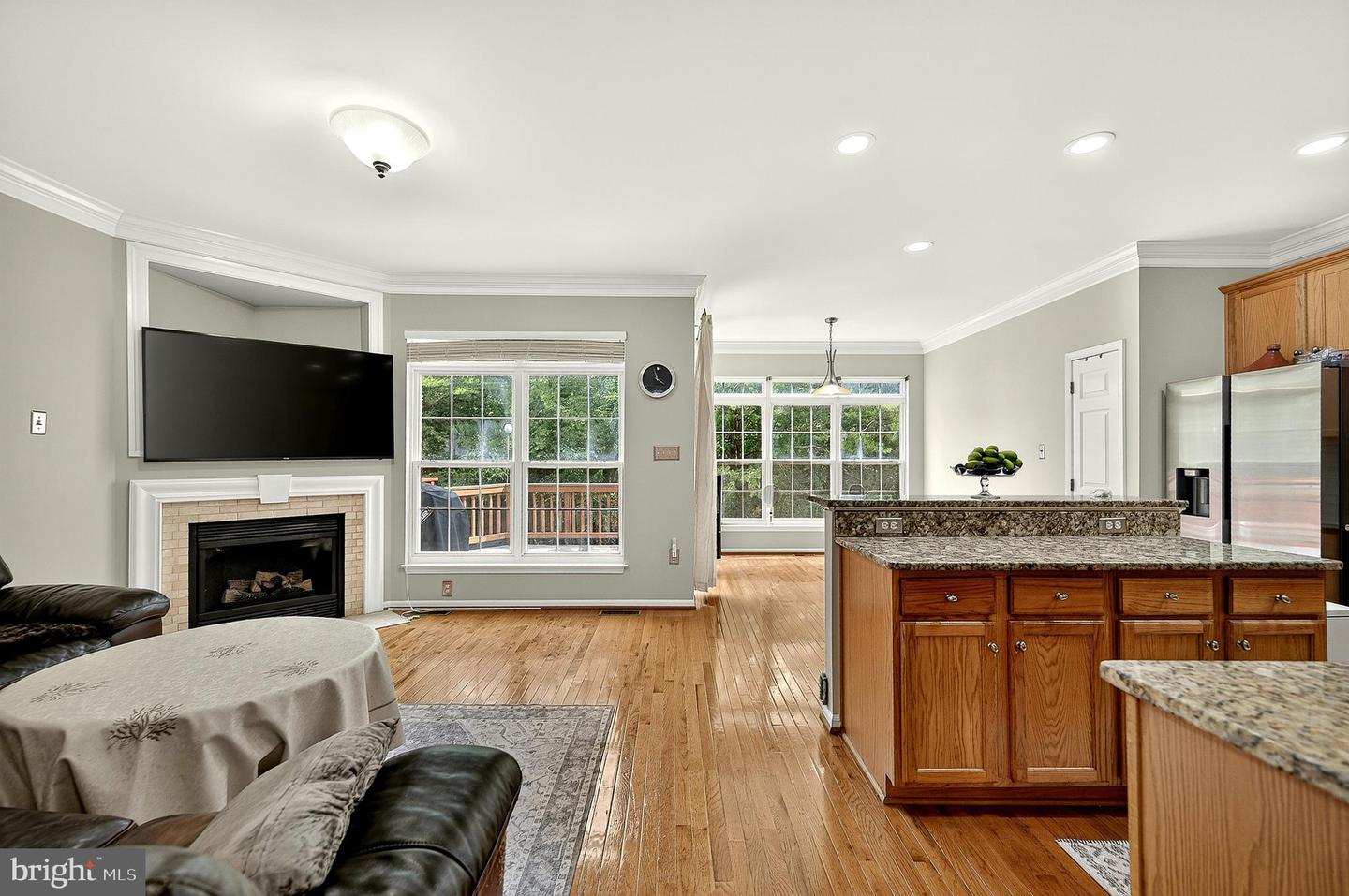 7332 Hampton Manor Pl Property Photo 10