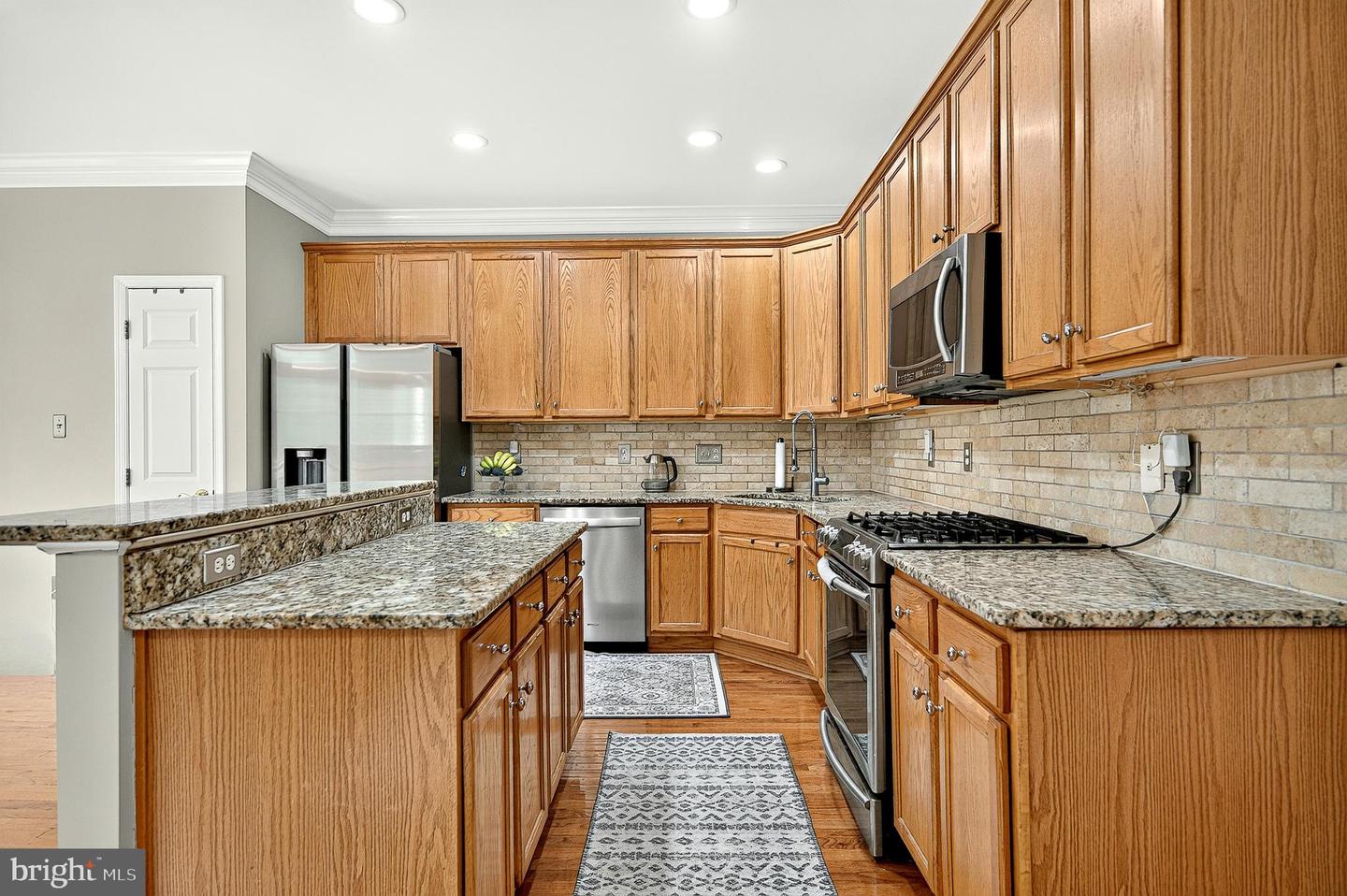 7332 Hampton Manor Pl Property Photo 17