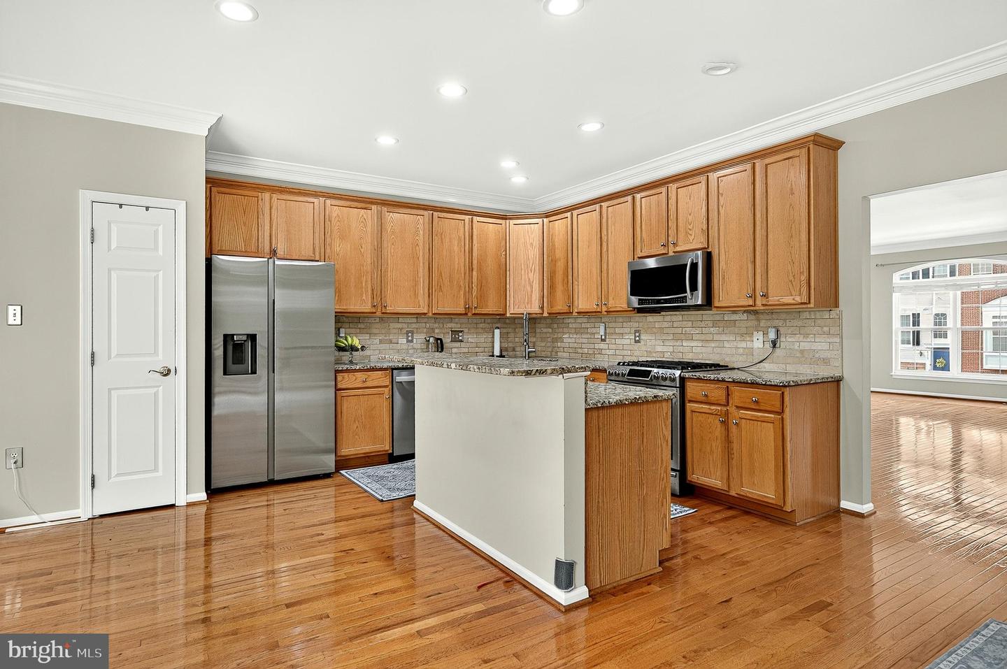 7332 Hampton Manor Pl Property Photo 18