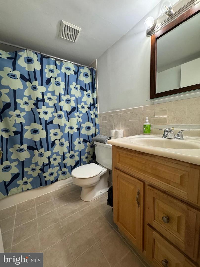 7093 Spring Garden Dr #101 Property Photo 2