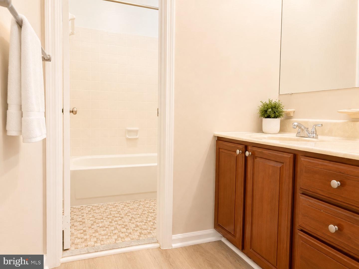 8425 Blevins Way Ct Property Photo 9