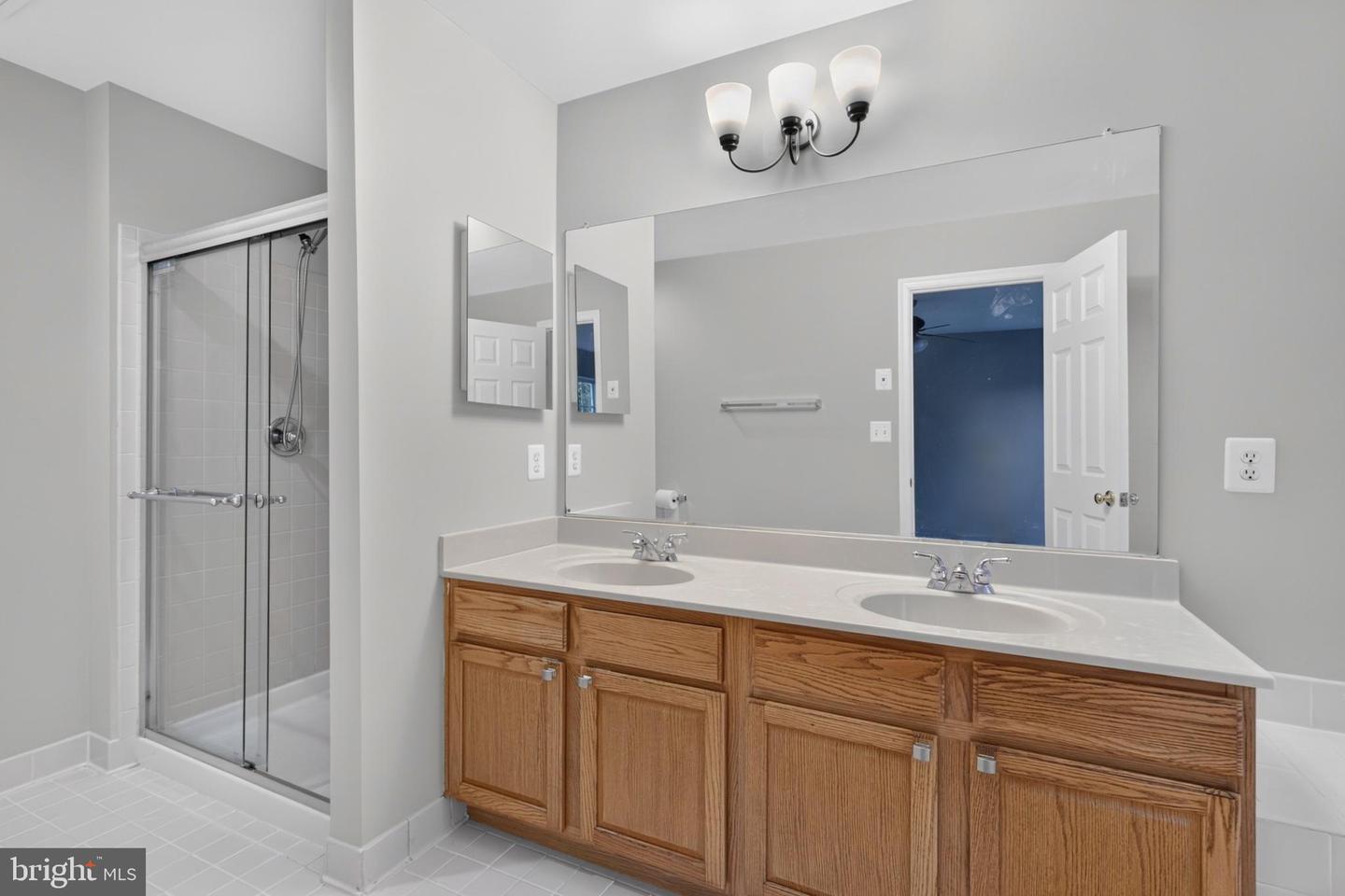 13227 Rolling Plains Ct Property Photo 26