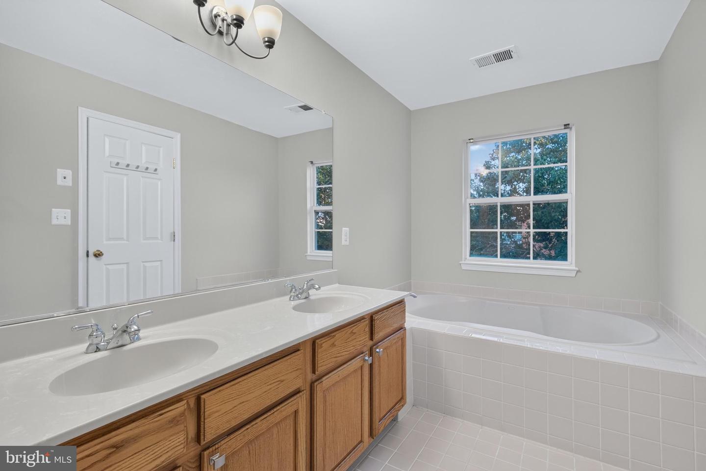 13227 Rolling Plains Ct Property Photo 27