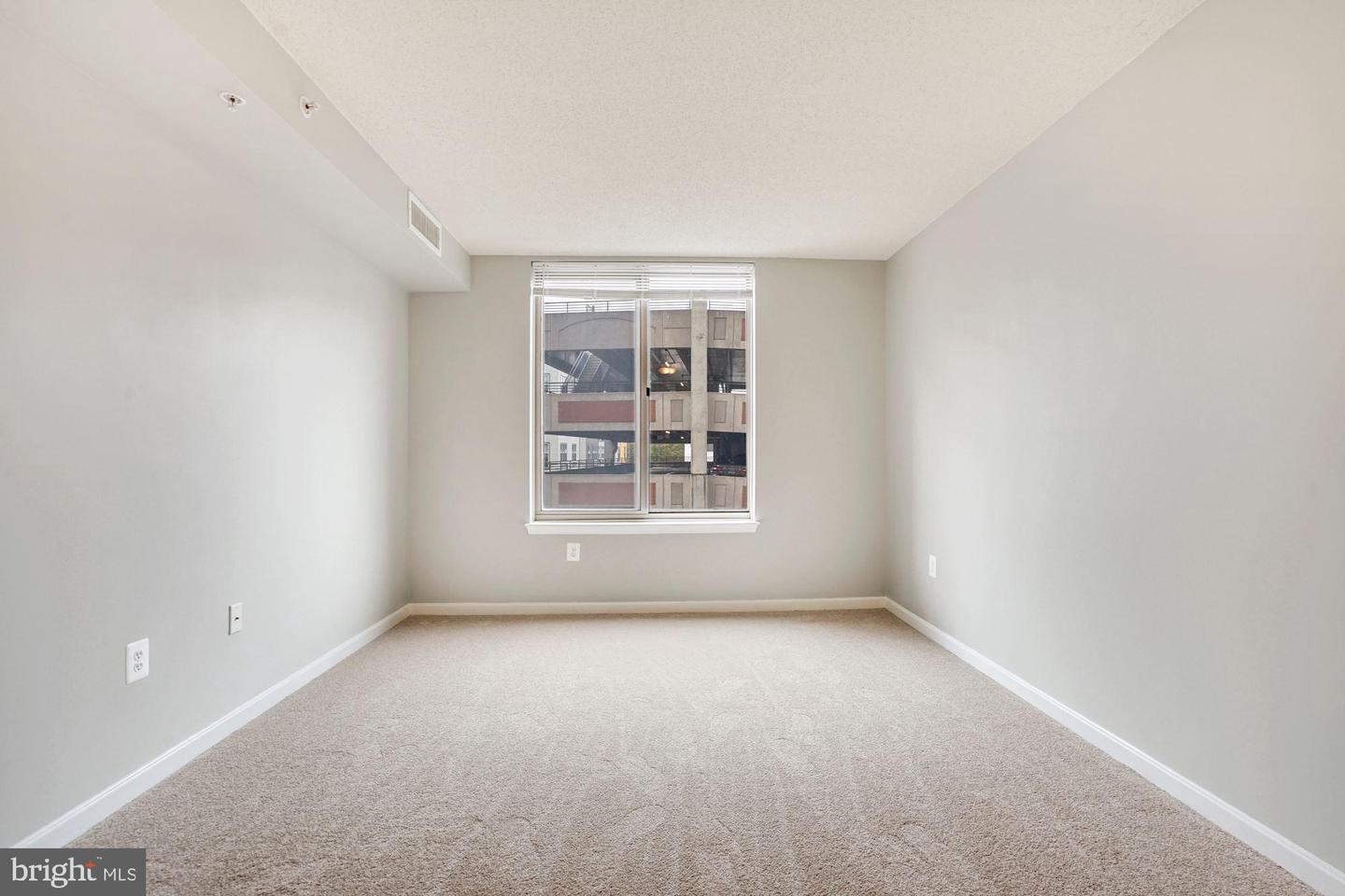2726 Gallows Rd #413 Property Photo 15