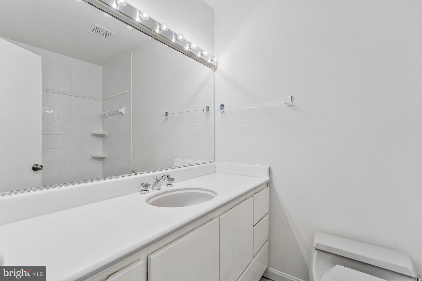 2334 Harleyford Ct Property Photo 17