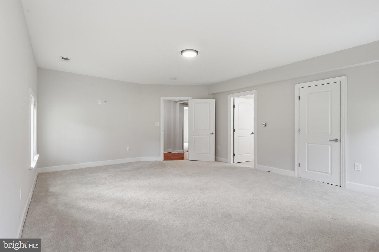 12304 Popes Head Rd Property Photo 28