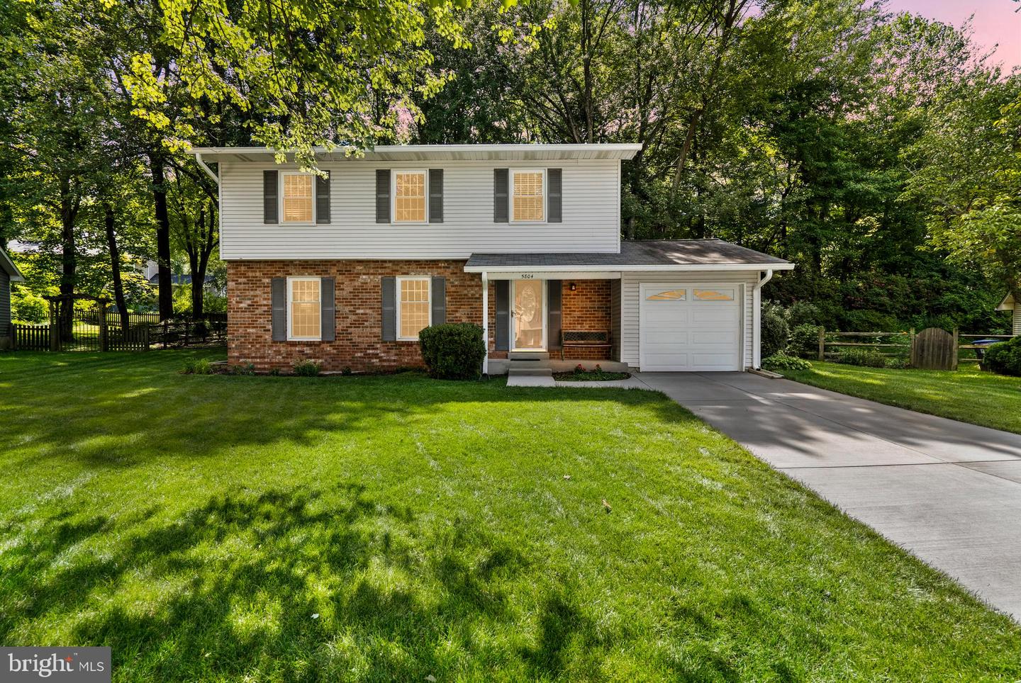 5804 Oak Moss Ter Property Photo 2