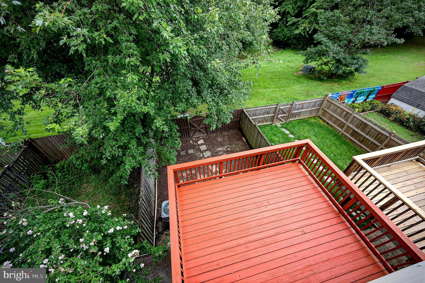 7677 Sheffield Village Ln Property Photo 23