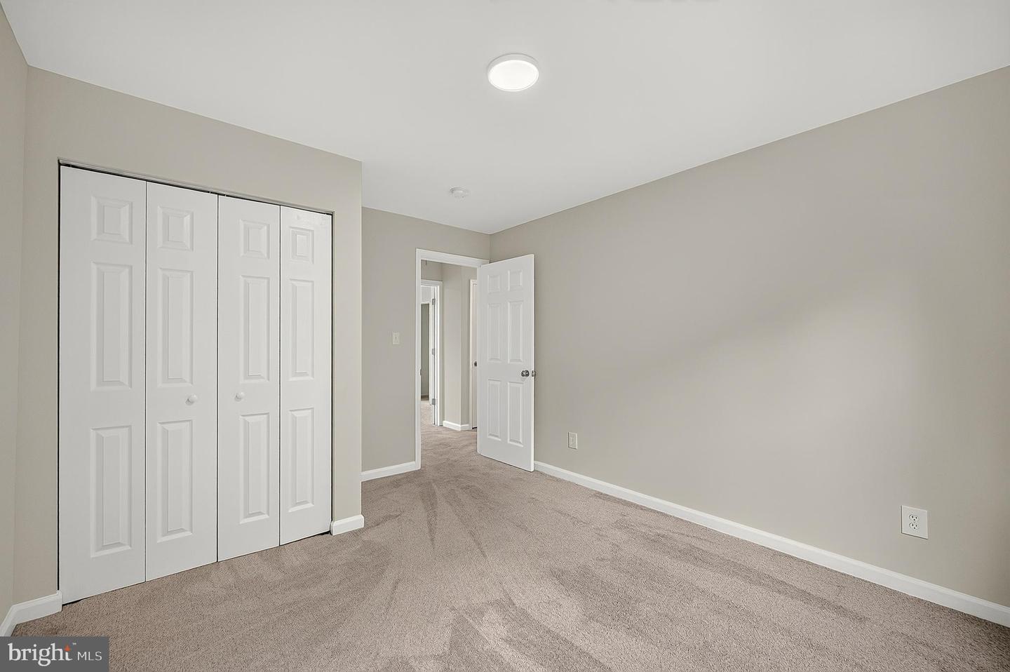 7677 Sheffield Village Ln Property Photo 27