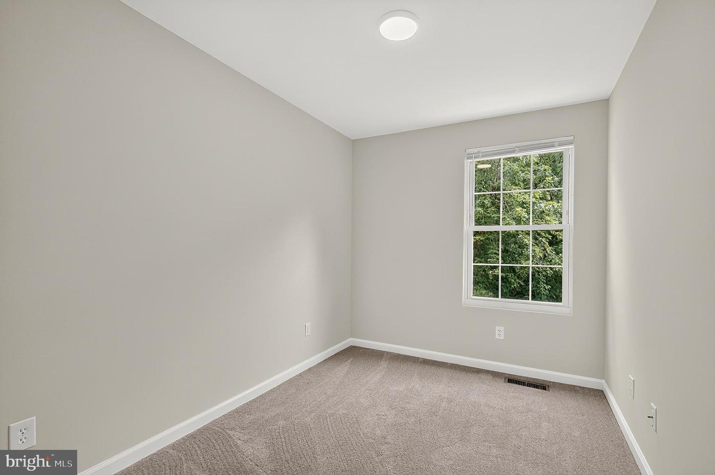 7677 Sheffield Village Ln Property Photo 29
