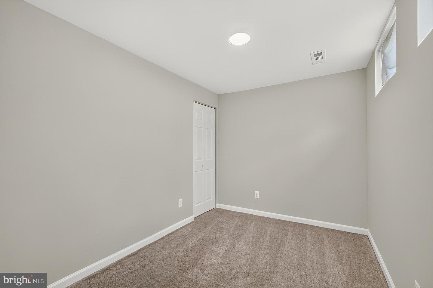 7677 Sheffield Village Ln Property Photo 32