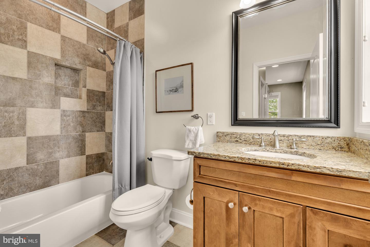 8604 Woodlawn Ct Property Photo 31