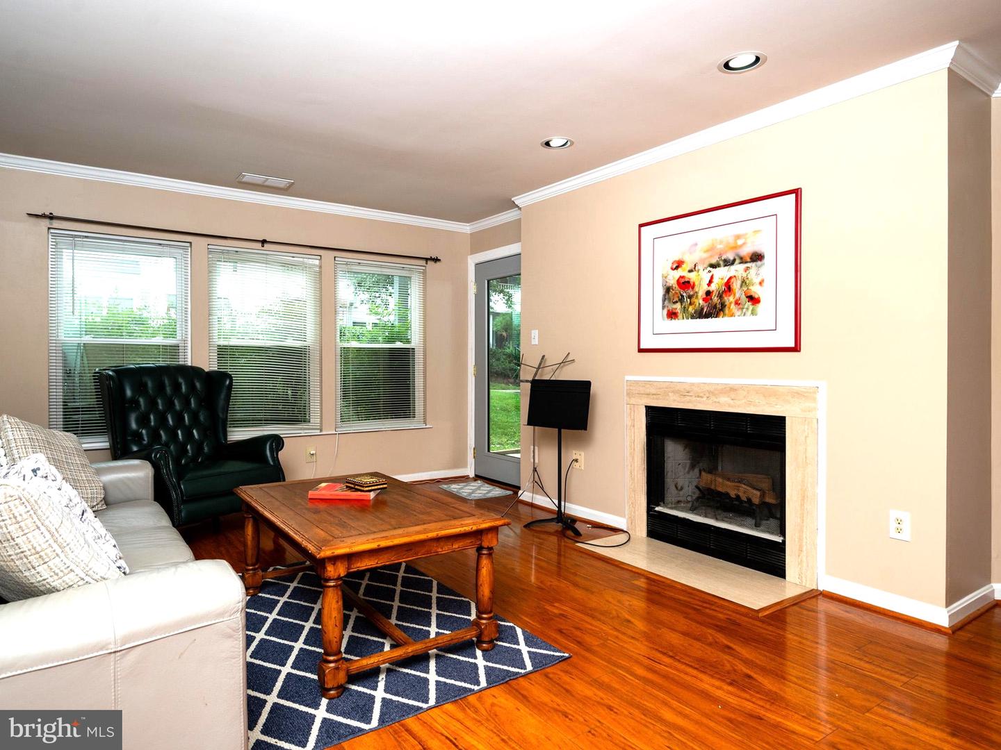 7711 Lafayette Forest Dr #02 Property Photo 3