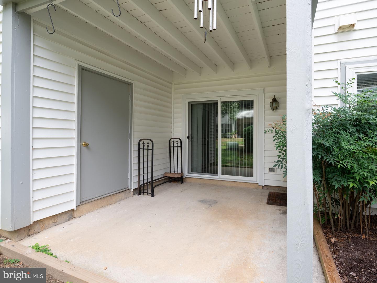 7711 Lafayette Forest Dr #02 Property Photo 20