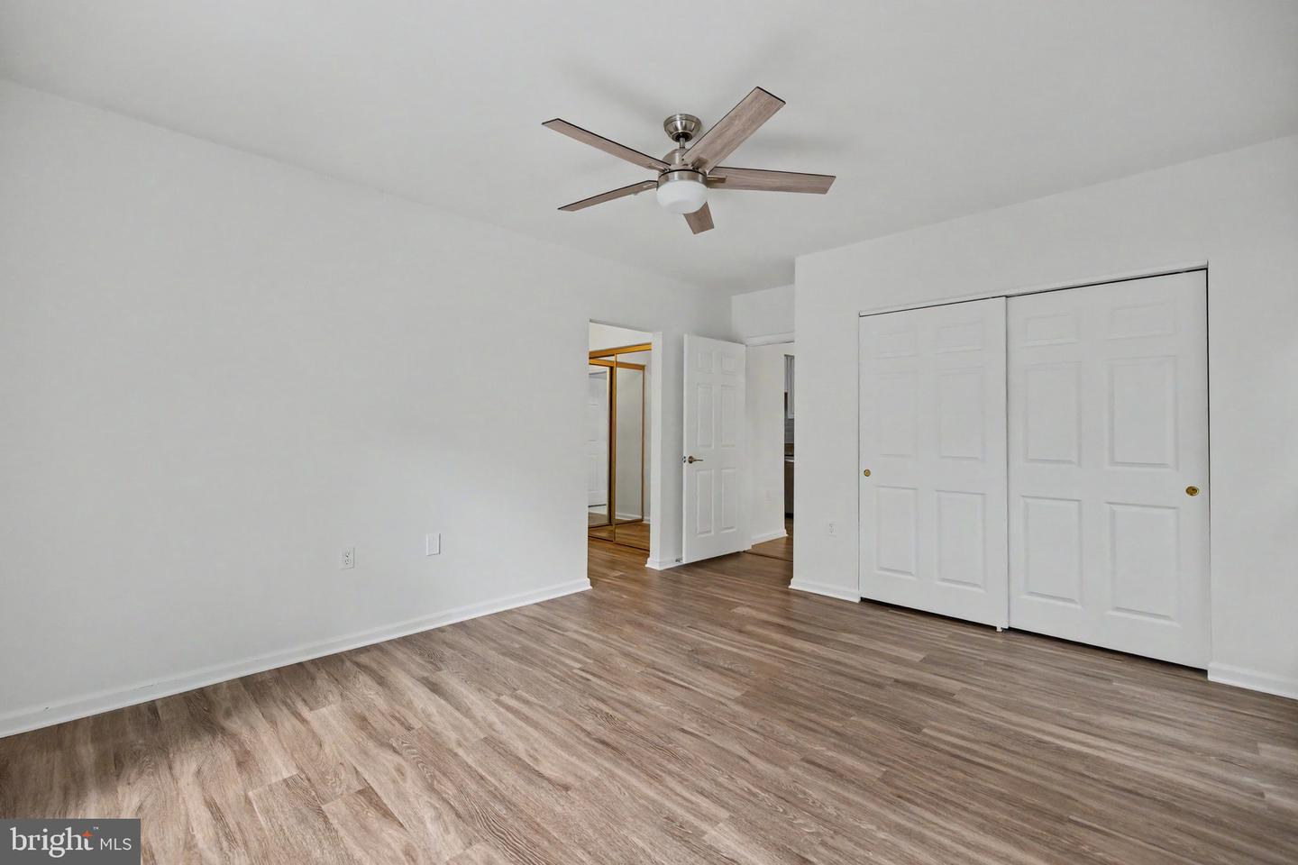 6990 Falls Reach Dr #113 Property Photo 36