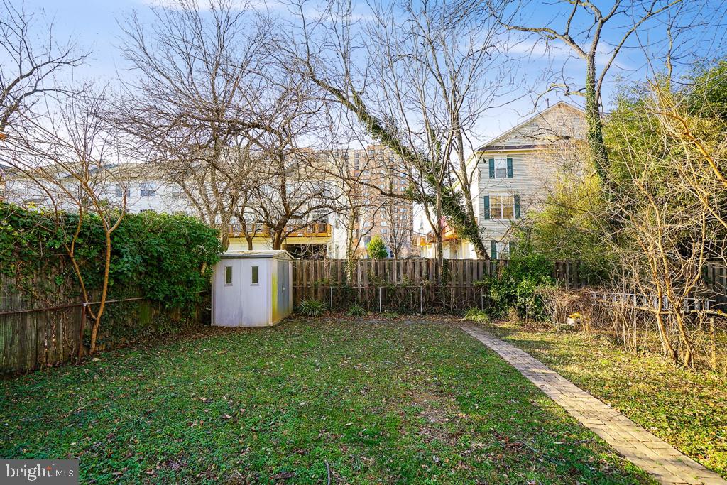 5710 Fenwick Dr Property Photo 12