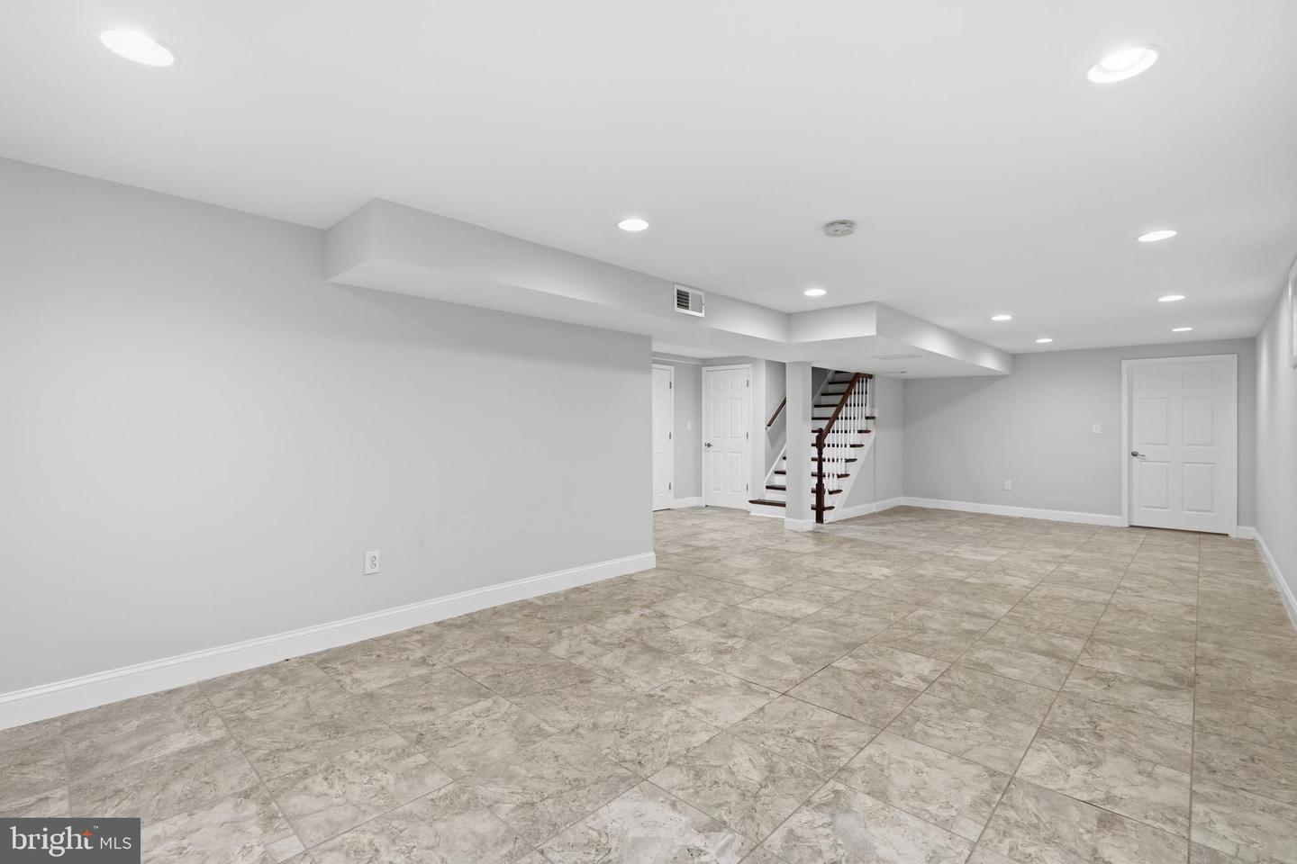 1719 Melbourne Dr Property Photo 33