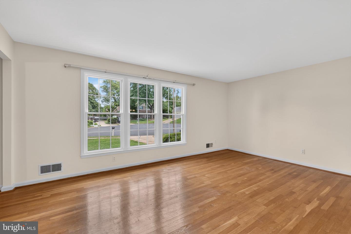 6114 Lynley Ter Property Photo 4