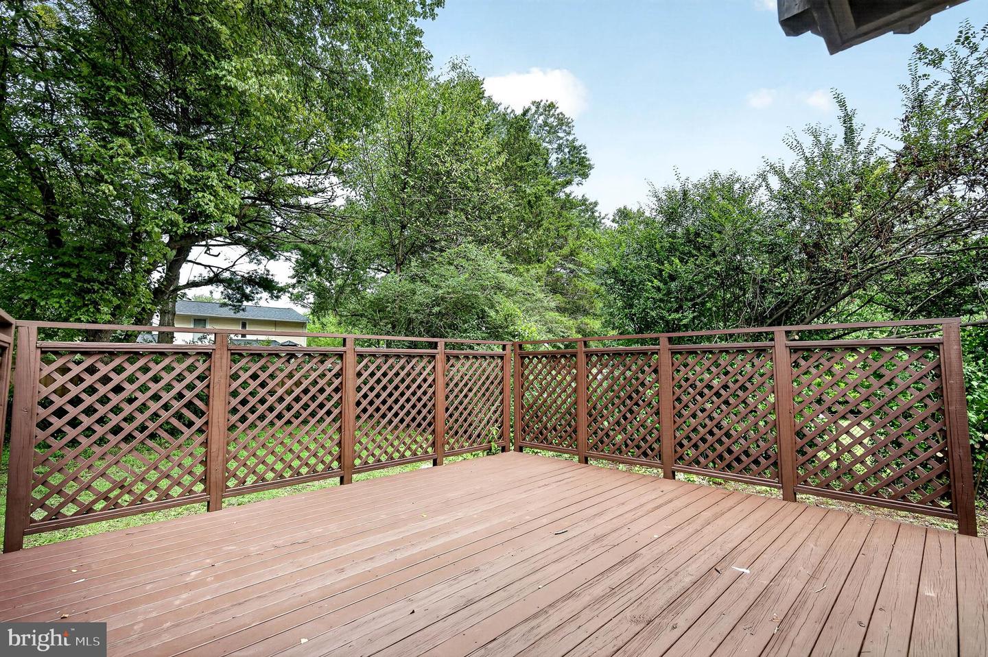 4016 Mapleton Dr Property Photo 13