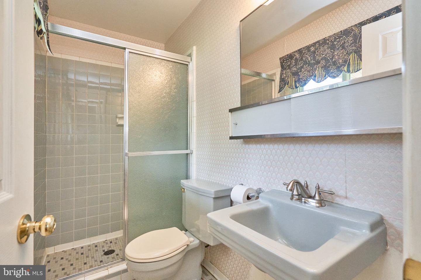 8510 Cottage St Property Photo 15