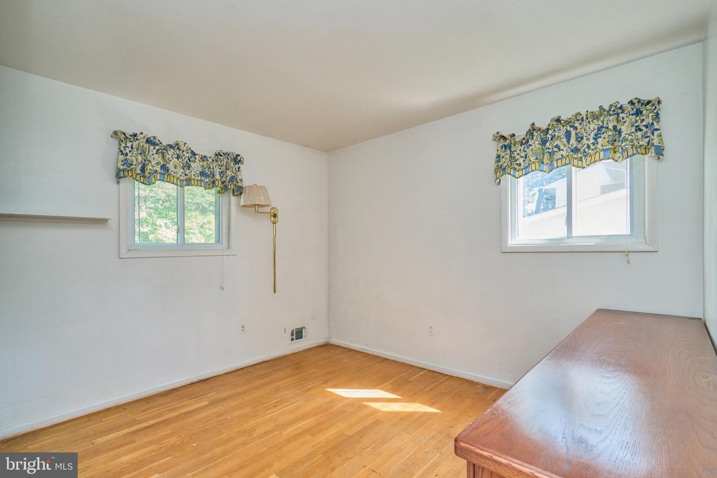 8510 Cottage St Property Photo 16