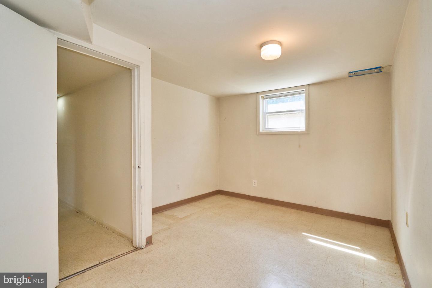 8510 Cottage St Property Photo 23