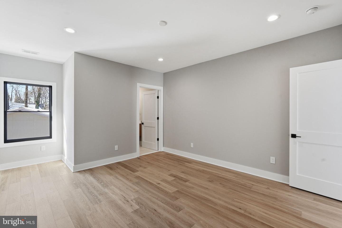 6913 Berkeley St Property Photo 47